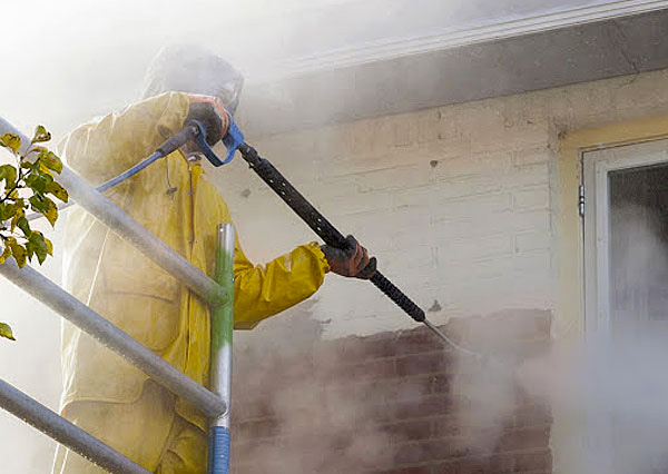 RAVALEMENT PEINTURE FAÇADE : kaz Clean 974 dans  l'île de la réunion 974  - Nettoyage des façades, terrasse, allée de votre maison. Ravalement peinture façade, boiserie, ferronnerie...